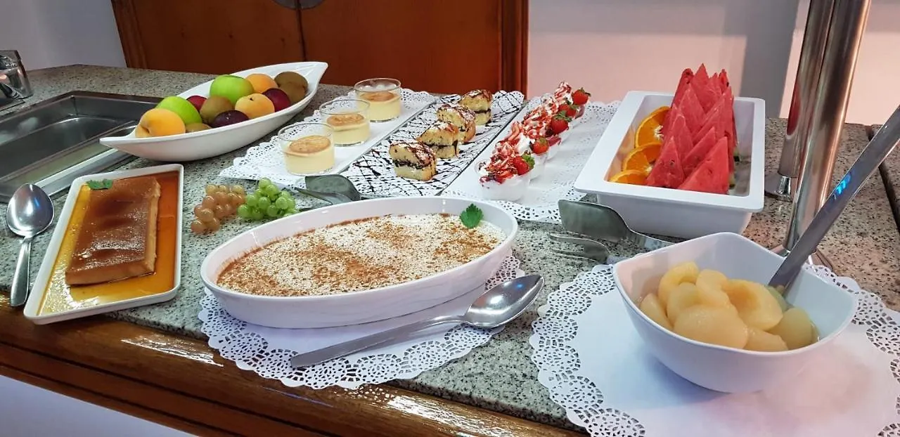 Hotel Sur Кала Бона