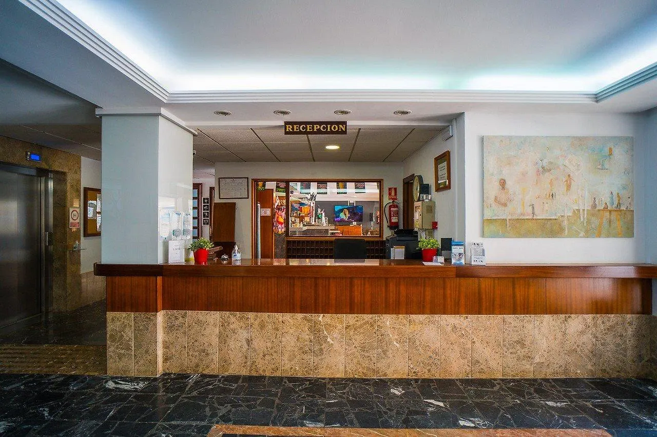 Hotel Sur Кала Бона