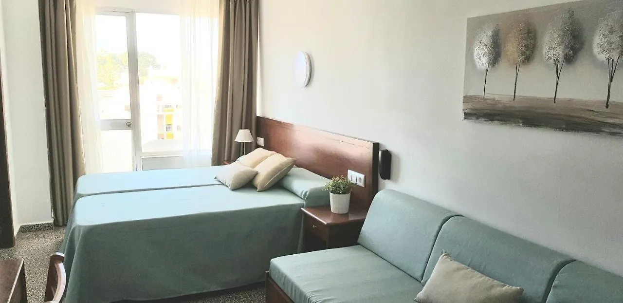 Hotel Sur Кала Бона
