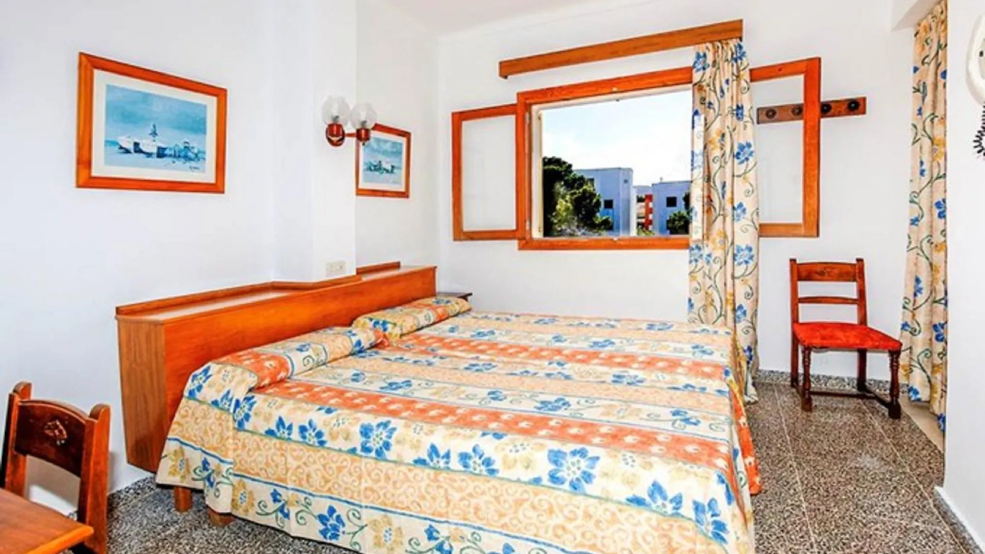 Hotel Sur Кала Бона