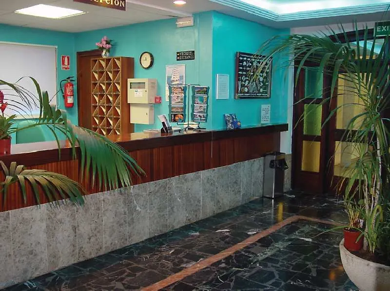 Hotel Sur Кала Бона